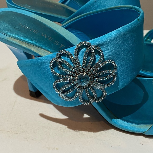 Nine West satin open toe sandal heels size 8 - Picture 5 of 11